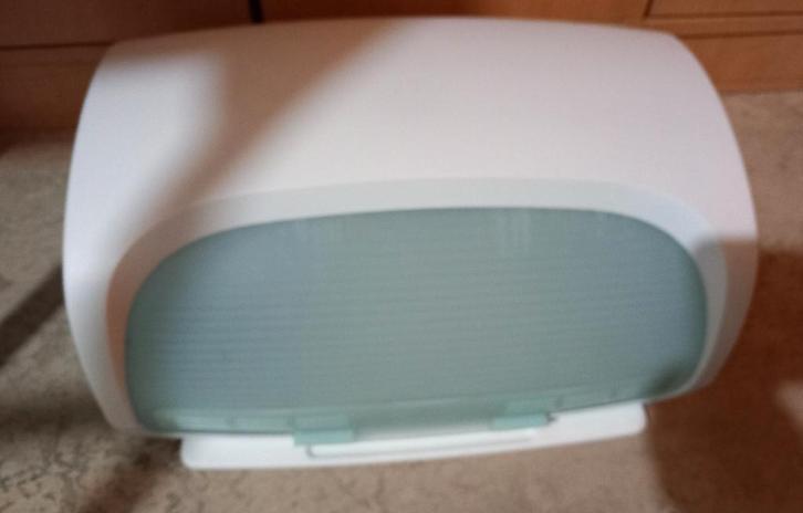 Tupperware bakkerijdoos met snijplank, Huis en Inrichting, Keuken | Tupperware, Nieuw, Bus of Trommel, Blauw, Wit, Ophalen