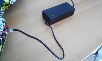 Lader voor Hoverboard  2pin of 3pin 29.4v 