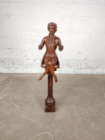 Groot antiek houten Mozart beeld beschikbaar voor biedingen