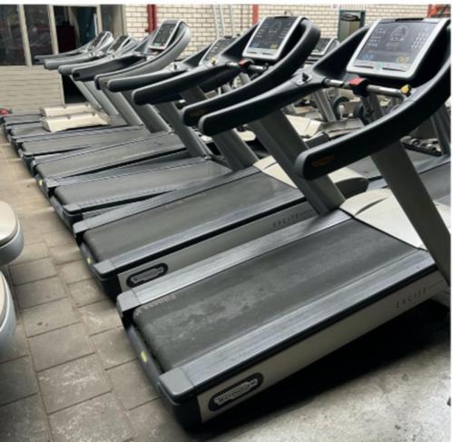 Technogym Excite Run 700i Loopband | Treadmill, Sport en Fitness, Fitnessmaterialen, Gebruikt, Armen, Benen, Borst, Buik, Rug