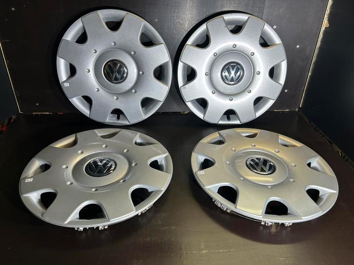 4 wieldoppen VW Caddy Passat Touran Golf 6.7.8 16", Auto diversen, Wieldoppen, Ophalen of Verzenden