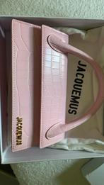 Roze leren tas van Jacquemus met krokodillenpatroon ️, Handtas, Roze, Zo goed als nieuw
