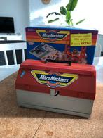 Micro Machines 1988 Super City toolbox + 20 voert + doos, Hobby en Vrije tijd, Ophalen of Verzenden, Gebruikt, Diorama