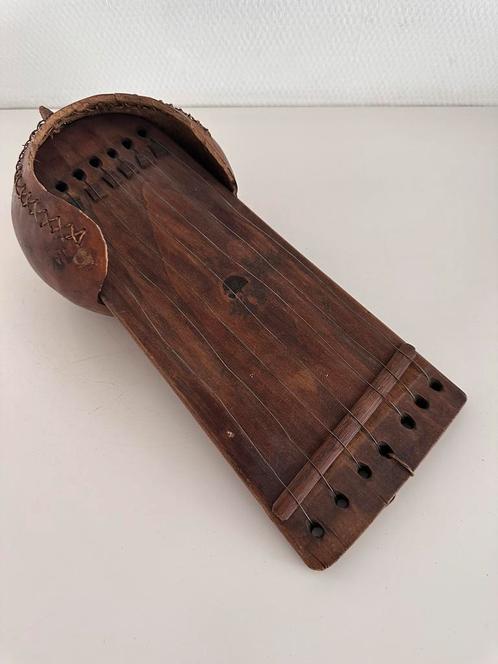 Harpe Mbira Sénoufo sur lamellophone Gourde, Antiquités & Art, Art | Art non-occidental, Enlèvement ou Envoi