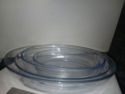 Te koop: Set van 4 Ovalen Glazen Ovenschalen!, Huis en Inrichting, Woonaccessoires | Schalen en Manden, Zo goed als nieuw, Ophalen of Verzenden