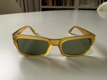 Persol zonnebril beschikbaar voor biedingen