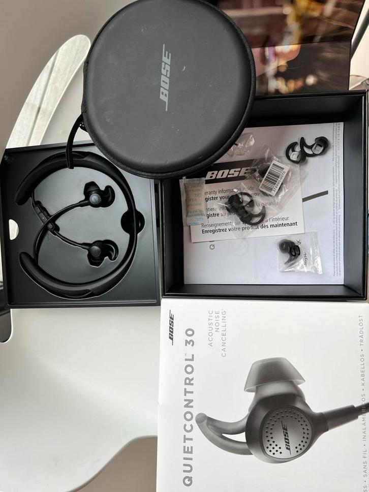 Bose QuietControl 30, TV, Hi-fi & Vidéo, Casques audio, Autres marques, Sans fil, Bluetooth, Enlèvement