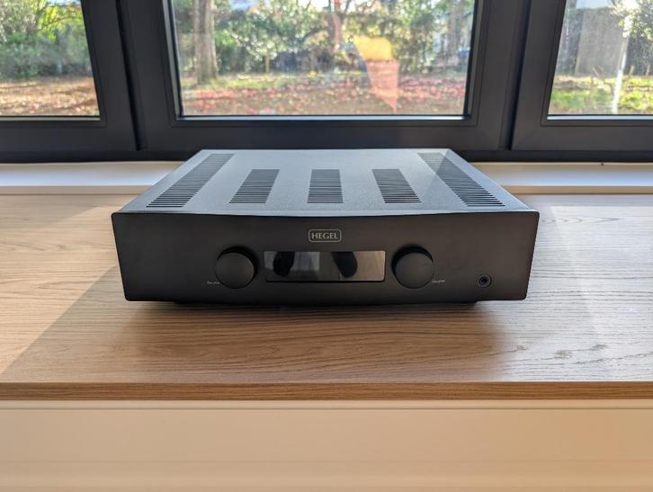 Hegel H190, Audio, Tv en Foto, Versterkers en Ontvangers, Zo goed als nieuw, Stereo, 120 watt of meer, Overige merken, Ophalen of Verzenden