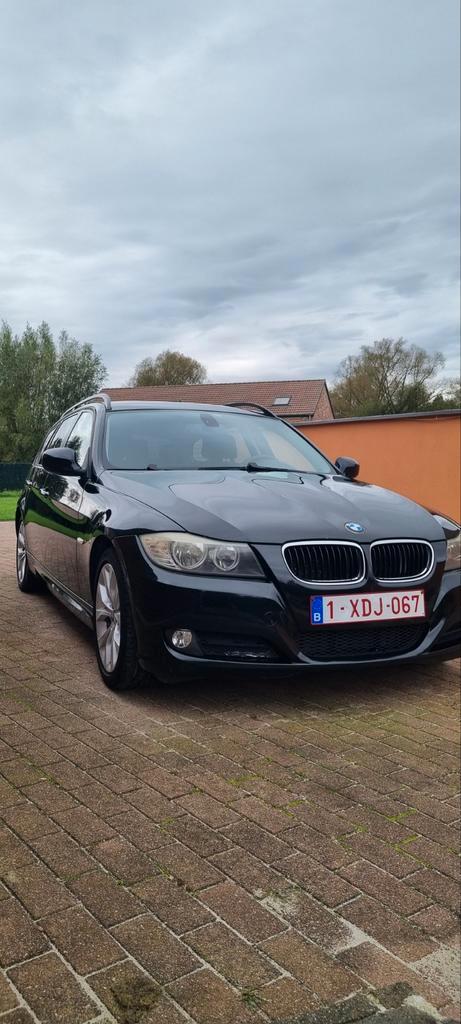 BMW 318 d automatique, Autos, BMW, Particulier, Série 3, Diesel, Euro 5, Break, 5 portes, Automatique, Noir, Gris, Tissu, Propulsion arrière