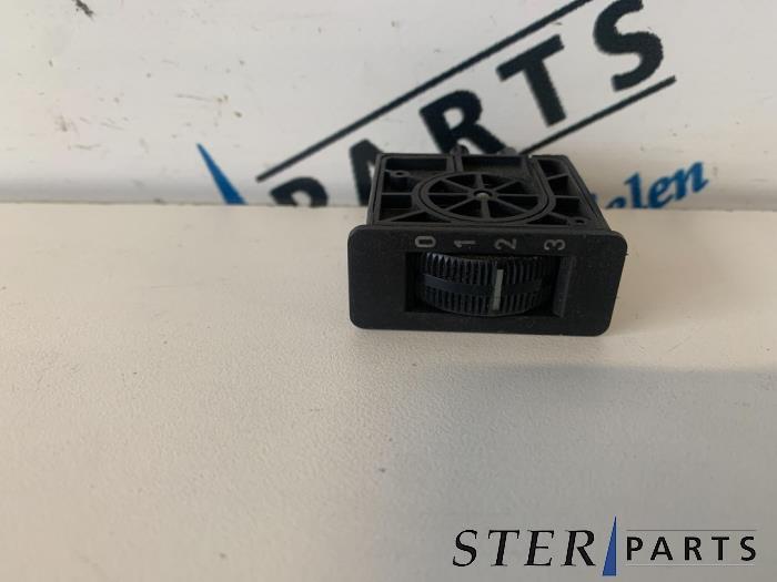 Commutateur (divers) d'un Mercedes E-Klasse, Autos : Pièces & Accessoires, Tableau de bord & Interrupteurs, Mercedes-Benz, Utilisé