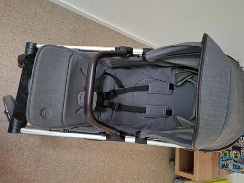 Buggy Musty Nexo, Kinderen en Baby's, Buggy's, Gebruikt, Overige merken, Verstelbare rugleuning, Voetenzak, Ophalen