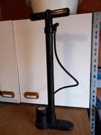 Fietspomp, Fietsen en Brommers, Ophalen, Drukmeter, Zo goed als nieuw