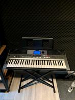 Yamaha keyboard psr e 443 met statief, Muziek en Instrumenten, Ophalen, Zo goed als nieuw, Yamaha, Aanslaggevoelig