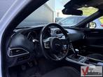 Jaguar XE 2.0 D R-Sport | MOTOR TIKT! | Leder | Climate | Cr, Auto's, Jaguar, Wit, XE, Start-stop-systeem, Te koop