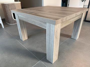 Table basse 67,5cm beschikbaar voor biedingen