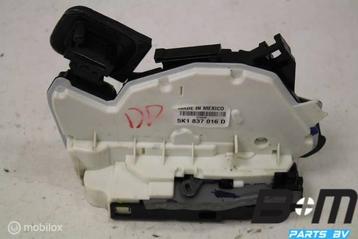 Portiersslot RV (bijrijderskant) VW Golf 7 5K1837016D beschikbaar voor biedingen
