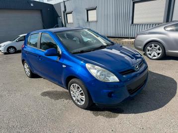 Hyundai, i20 1.3 ess airco 2010 102000km garantiecontrole beschikbaar voor biedingen