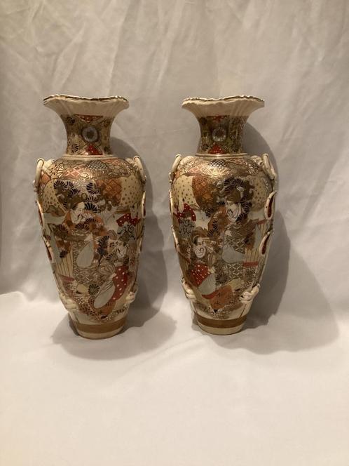 Paar vazen Satsuma Meiji. 133/Da., Antiek en Kunst, Antiek | Vazen, Ophalen