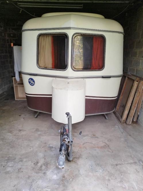 ERIBA PAN/FAMILIA caravan uit 1982, Caravans en Kamperen, Caravans, Particulier, tot en met 3, 500 - 750 kg, Overige, Eriba, Fietsenrek