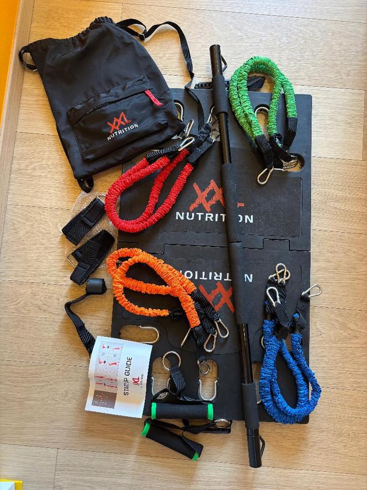 XXL Nutrition Workout Station, Sport en Fitness, Fitnessapparatuur, Zo goed als nieuw, Krachtstation, Armen, Benen, Borst, Buik