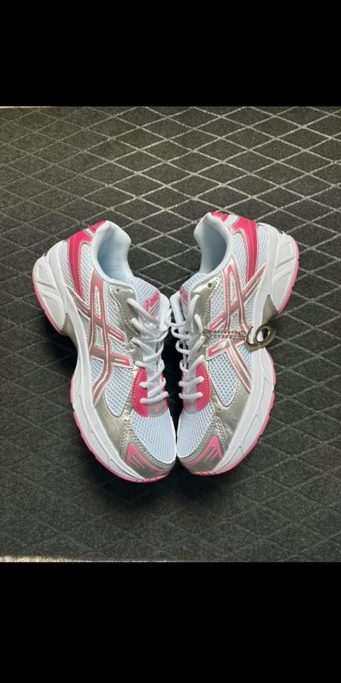 Asics 1130 - Rose/Blanc, Kleding | Heren, Schoenen, Nieuw, Sportschoenen, Overige kleuren, Ophalen of Verzenden