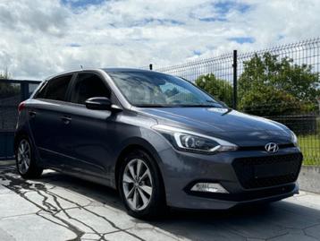 Hyundai I20 * 1.2 Essence * Ligne noire 