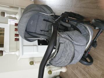 First kinderwagen beschikbaar voor biedingen