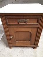 Antiek nachtkastje met marmeren blad, in prima staat!, Antiek en Kunst, Antiek | Meubels | Kasten, Ophalen