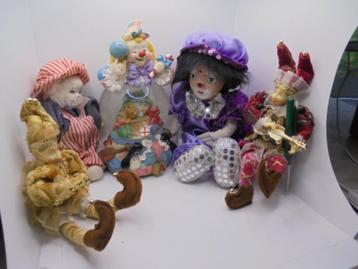 CLOWNS DIVERSE 5 STUKS  beschikbaar voor biedingen