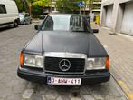 Mercedes-Benz W124 300E 1993 Automaat oldtimer, Auto's, Mercedes-Benz, Automaat, Zwart, USB, Zilver of Grijs