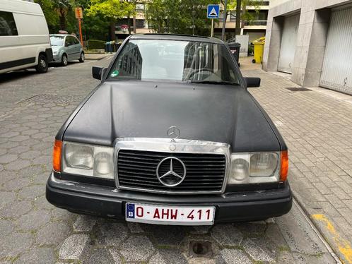 Mercedes-Benz W124 300E 1993 Automaat oldtimer, Auto's, Mercedes-Benz, Particulier, 300-Serie, ABS, Bluetooth, Cruise Control