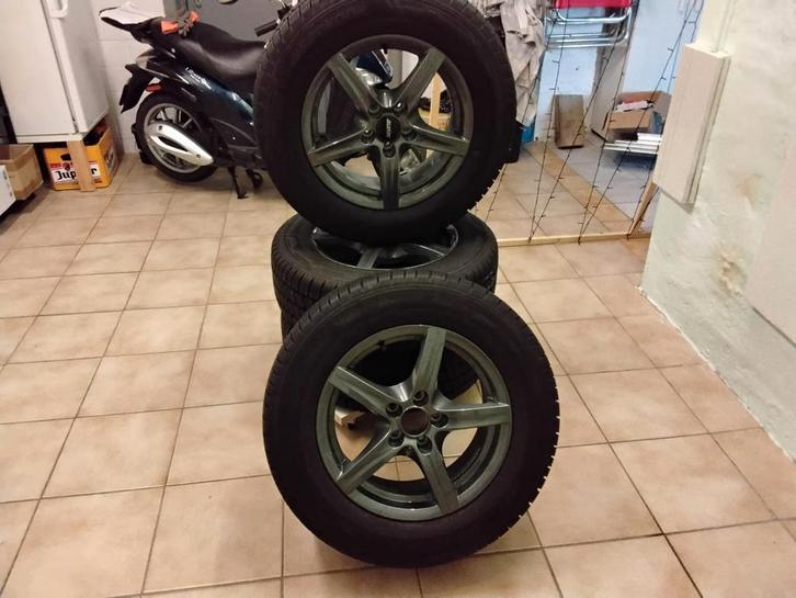 Hankook 4 seizoen 215/64/16C, Auto-onderdelen, Banden en Velgen, Band(en), Gebruikt, Ophalen