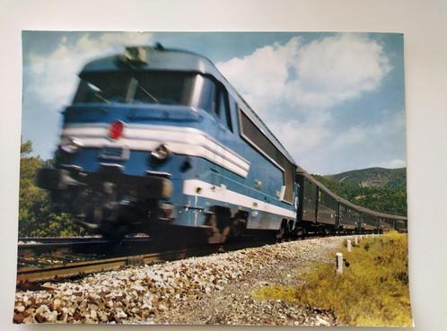 Photo train - Nr245 - Train remorqué locomotive Diesel BB 67, Collections, Trains & Trams, Utilisé, Train, Enlèvement ou Envoi