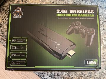 2.4 controller gamepad  beschikbaar voor biedingen