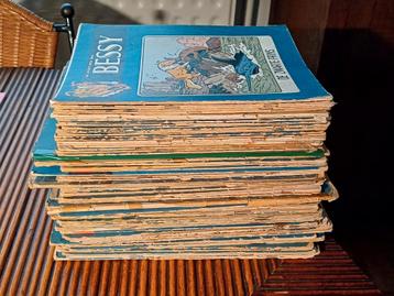 Groot lot oude ongekleurde Bessy - donoralbums beschikbaar voor biedingen