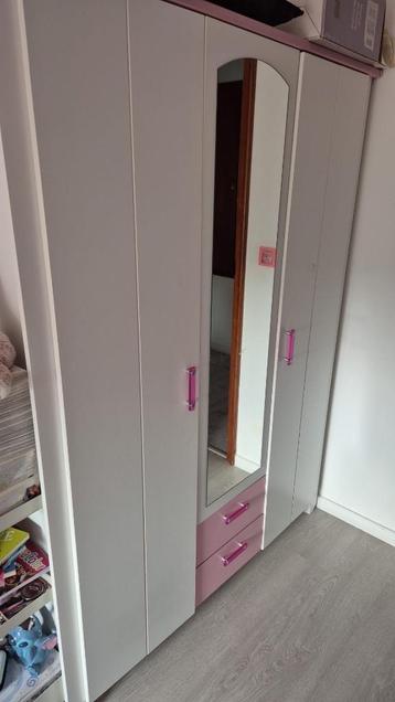 Armoire, 100 à 150 cm, Utilisé, Avec espace de penderie, 150 à 200 cm