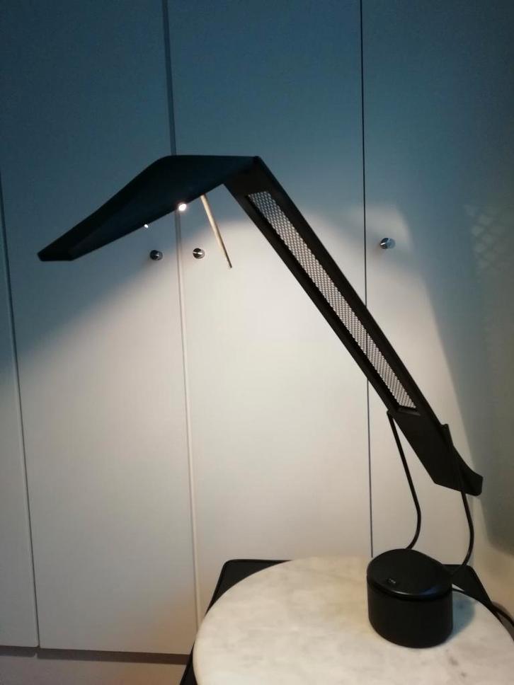 Lampe de bureau design Dove, Maison & Meubles, Lampes | Lampes de table, Comme neuf, 50 à 75 cm, Synthétique, Métal, Enlèvement