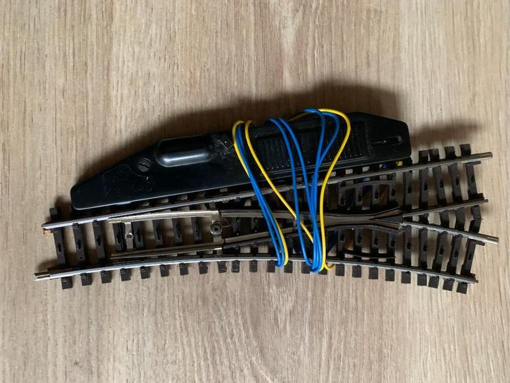 Märklin 2261R Electrische  wissel rechts  vaste aandrijving, Hobby en Vrije tijd, Modeltreinen | H0, Gebruikt, Rails, Wisselstroom