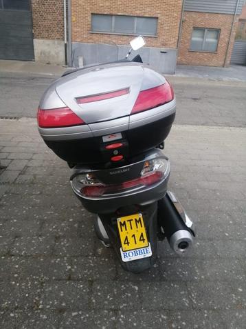 Scooter Suzuki Burgman 400, Scooter, Particulier, 400 cm³, 12 à 35 kW