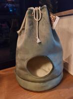 Nieuw poezen huisje, Dieren en Toebehoren, Kattenmanden, Ophalen