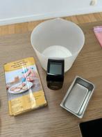 Weegschaal met maatbeker + decoratiestift + bakvormpjes, Elektronische apparatuur, Weegschalen, Ophalen of Verzenden, Zo goed als nieuw