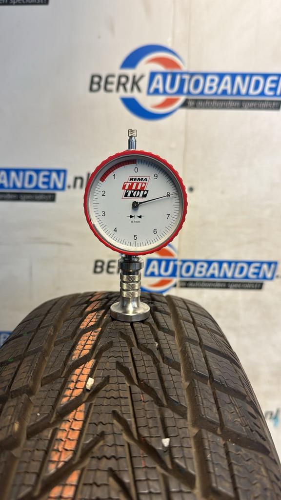 2x Goodyear Ultra Grip Permormance 3 175/65 R15 88T 175/65/1, Auto-onderdelen, Banden en Velgen, Band(en), Winterbanden, 15 inch