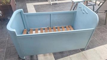 Lit d'enfant avec matelas. A donner beschikbaar voor biedingen