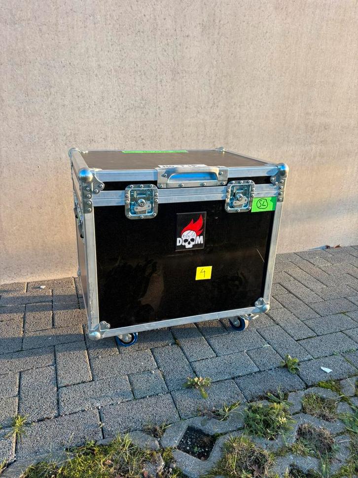 Box of Doom - isolatie cabinet - gebruikt door Testament, Musique & Instruments, Amplis | Basse & Guitare, Comme neuf, Guitare