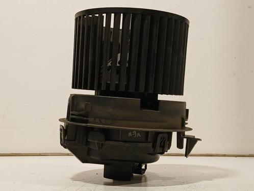 KACHEL VENTILATORMOTOR Dacia Sandero II (N109037P), Auto-onderdelen, Airco en Verwarming, Dacia, Gebruikt