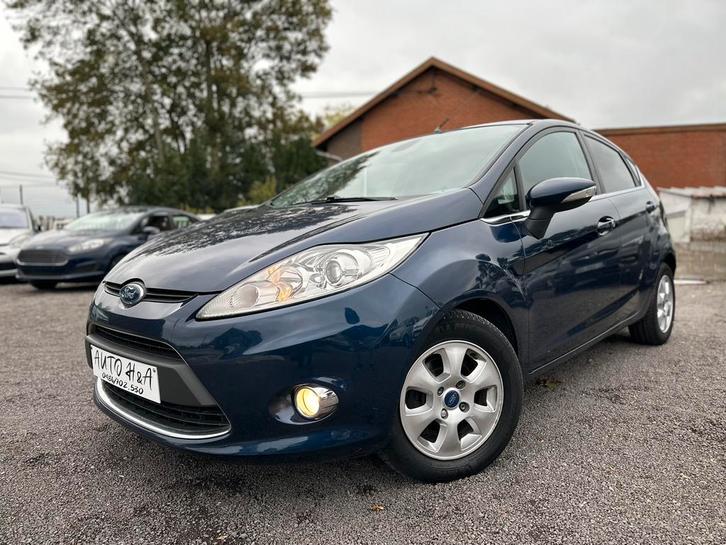 Ford Fiesta Titanium 1.6tdci euro5 courroie ok ct ok, Auto's, Ford, Bedrijf, Te koop, ABS, Airbags, Airconditioning, Alarm, Bluetooth
