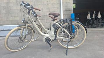 Setje nieuwe elektrische fietsen te koop  beschikbaar voor biedingen