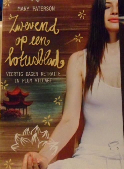 Zwevend op een lotusblad, Mary Paterson, Boeken, Esoterie en Spiritualiteit, Zo goed als nieuw, Ophalen of Verzenden