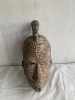 Masque Songué messager, Enlèvement ou Envoi