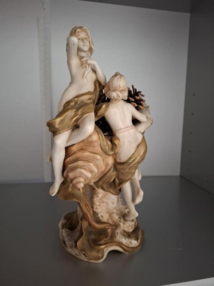 Royal Dux porseleinen beeld., Verzamelen, Beelden en Beeldjes, Ophalen